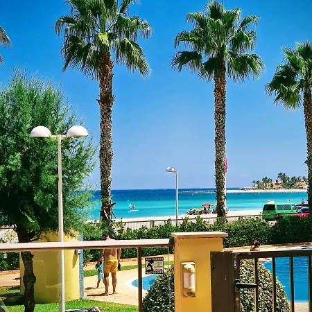 Terraza Al Mar دينايا